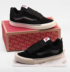 Tênis Vans KNU